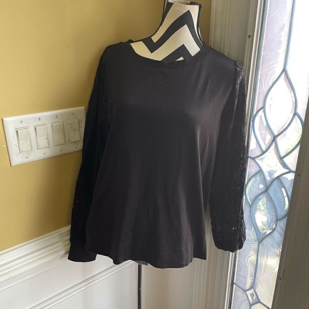 Rose + Olive Black long lace sleeves T shirt size XL.gently used.